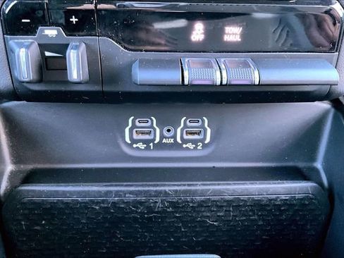 Used 2019 RAM 2500 Big Horn image 25