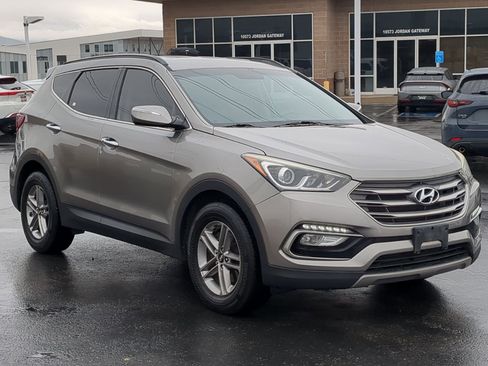 Used 2018 Hyundai Santa Fe Sport w/ 2.4L Value Package 02 image 7