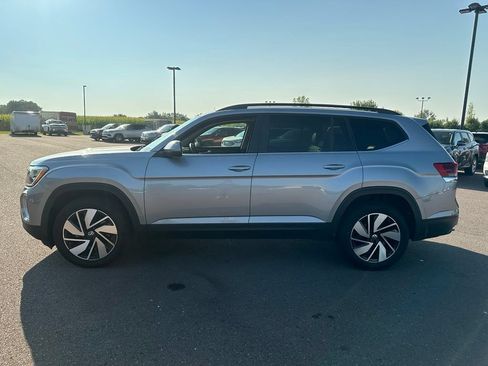 Used 2025 Volkswagen Atlas SE AWD/4WD image 37