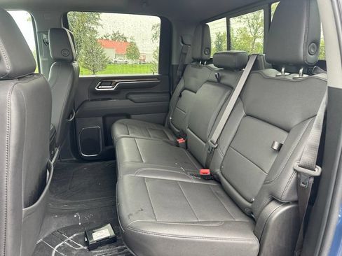 Used 2024 Chevrolet Silverado 2500 LT w/ Convenience Package AWD/4WD image 15