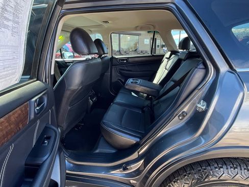 Used 2018 Subaru Outback 2.5i Limited AWD/4WD image 22