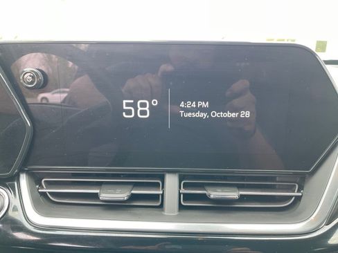 Used 2024 Chevrolet Trax RS image 22