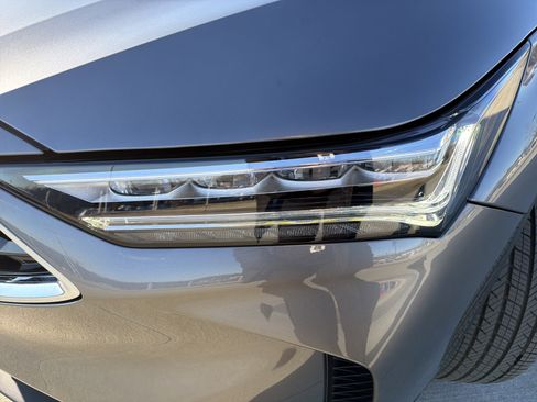 Used 2025 Acura MDX SH-AWD image 6