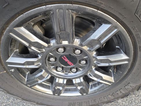 New 2026 GMC Sierra 1500 AT4X image 17