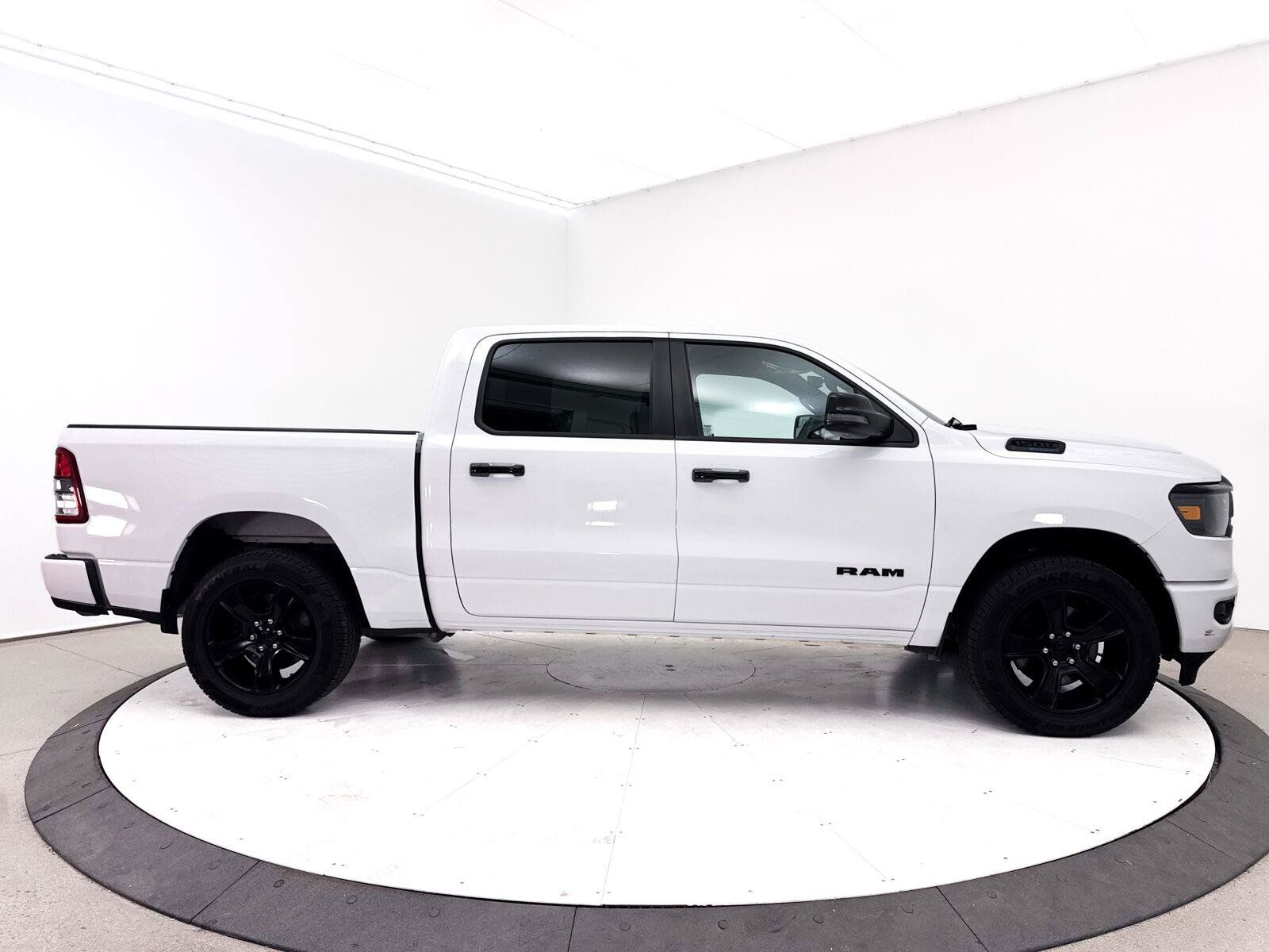 Used 2023 RAM 1500 Big Horn AWD/4WD image 35