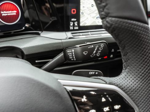 Used 2022 Volkswagen GTI Autobahn image 25