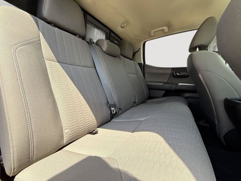 Used 2016 Toyota Tacoma SR5 w/ SR5 Appearance Package (SN) RWD image 26