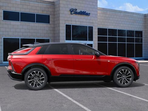 New 2025 Cadillac Lyriq Sport image 5