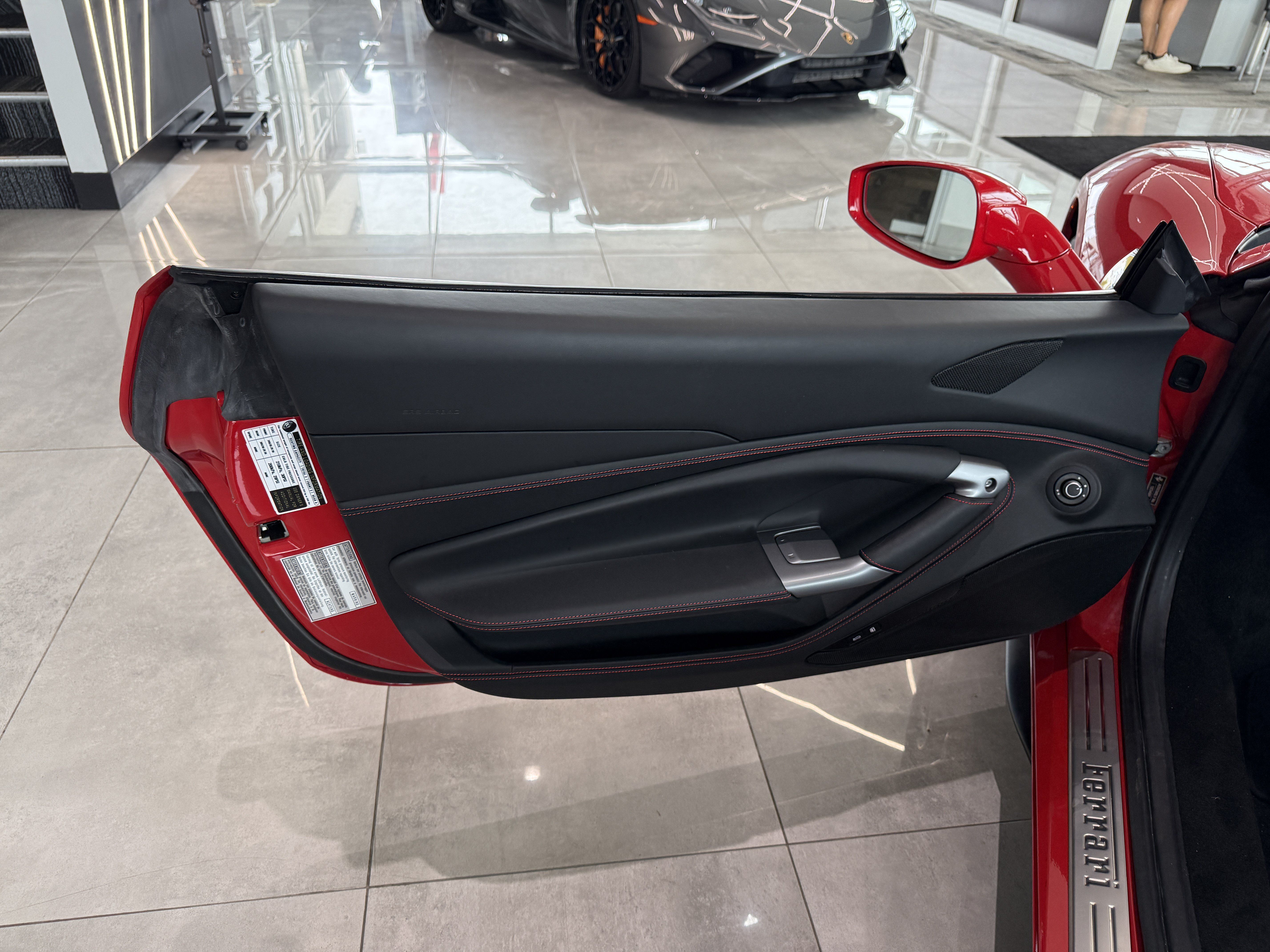 Used 2021 Ferrari F8 Tributo RWD image 16