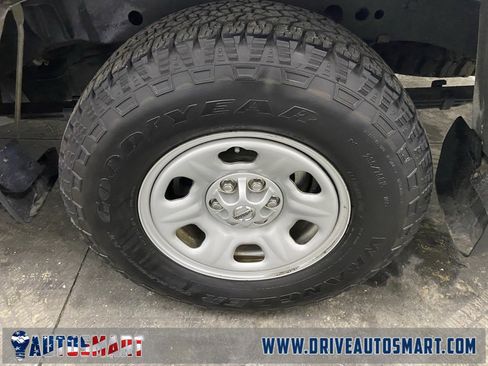 Used 2018 Nissan Frontier S image 22