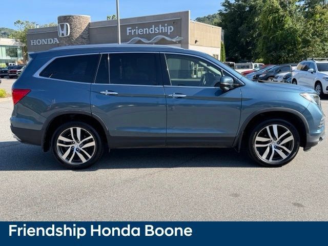 Used 2017 Honda Pilot Touring image 4