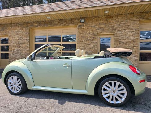 Used 2008 Volkswagen Beetle SE image 41