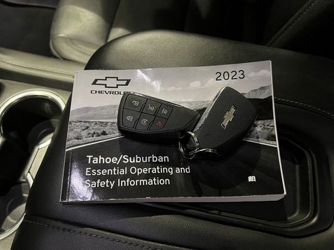 Used 2023 Chevrolet Suburban LT AWD/4WD image 44