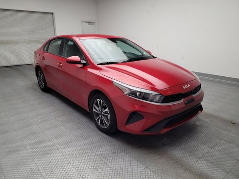 Used 2024 Kia Forte LXS image 13