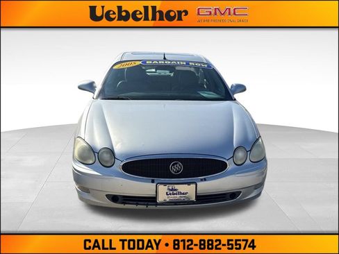 Used 2005 Buick LaCrosse CXS w/ Gold Convenience Package FWD image 2