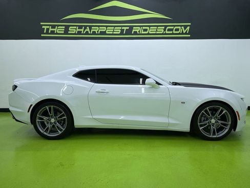 Used 2021 Chevrolet Camaro LT w/ RS Package image 11