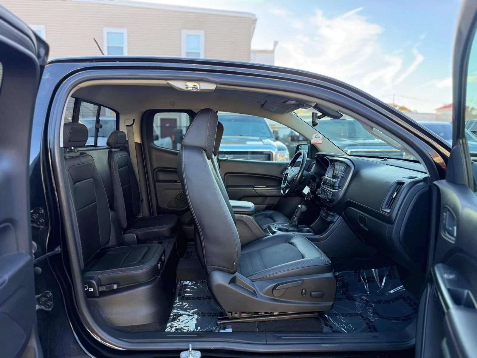Used 2018 GMC Canyon All Terrain w/ Trailering Package AWD/4WD image 27