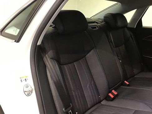 Used 2023 Audi A8 L 3.0T image 15