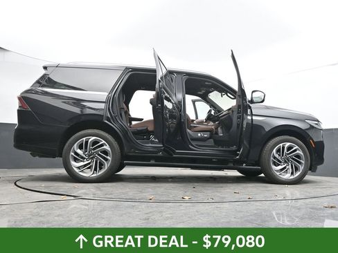 Used 2025 Lincoln Navigator Reserve AWD/4WD image 80