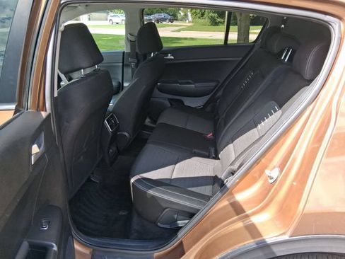 Used 2020 Kia Sportage LX w/ LX Popular Package FWD image 19