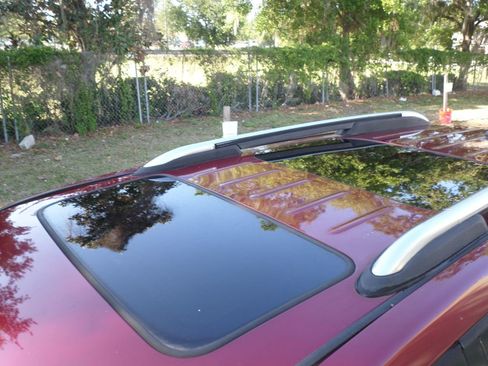 Used 2009 GMC Acadia SLT w/ Technology Package image 9