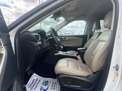 Certified 2023 Ford Explorer XLT w/ Equipment Group 202A AWD/4WD image 18