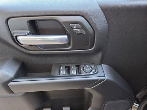 Certified 2025 Chevrolet Silverado 1500 Custom Trail Boss w/ Turbomax Blackout Package image 17