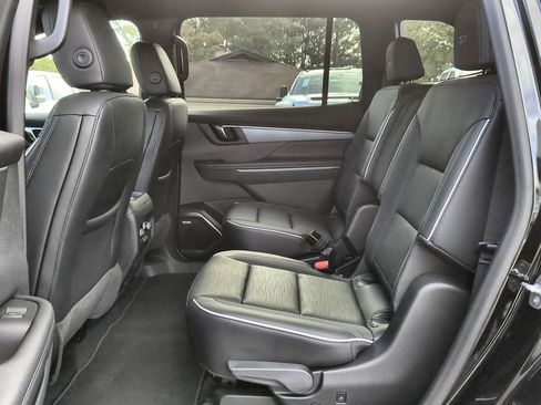 Used 2025 Buick Enclave Sport Touring w/ Super Cruise Package image 25