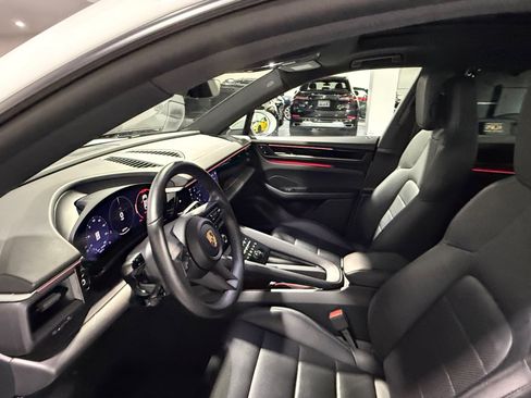 Used 2024 Porsche Macan 4 Electric AWD/4WD image 26