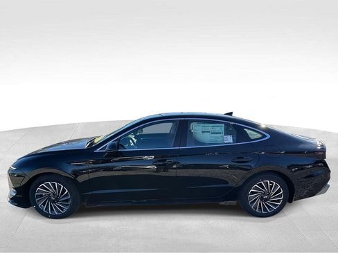 New 2026 Hyundai Sonata Limited FWD image 5