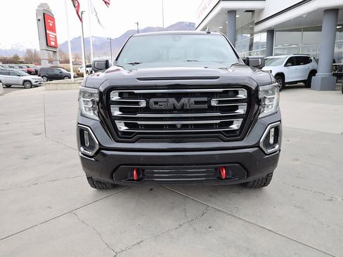 Used 2020 GMC Sierra 1500 AT4 w/ Off-Road Performance Package image 9