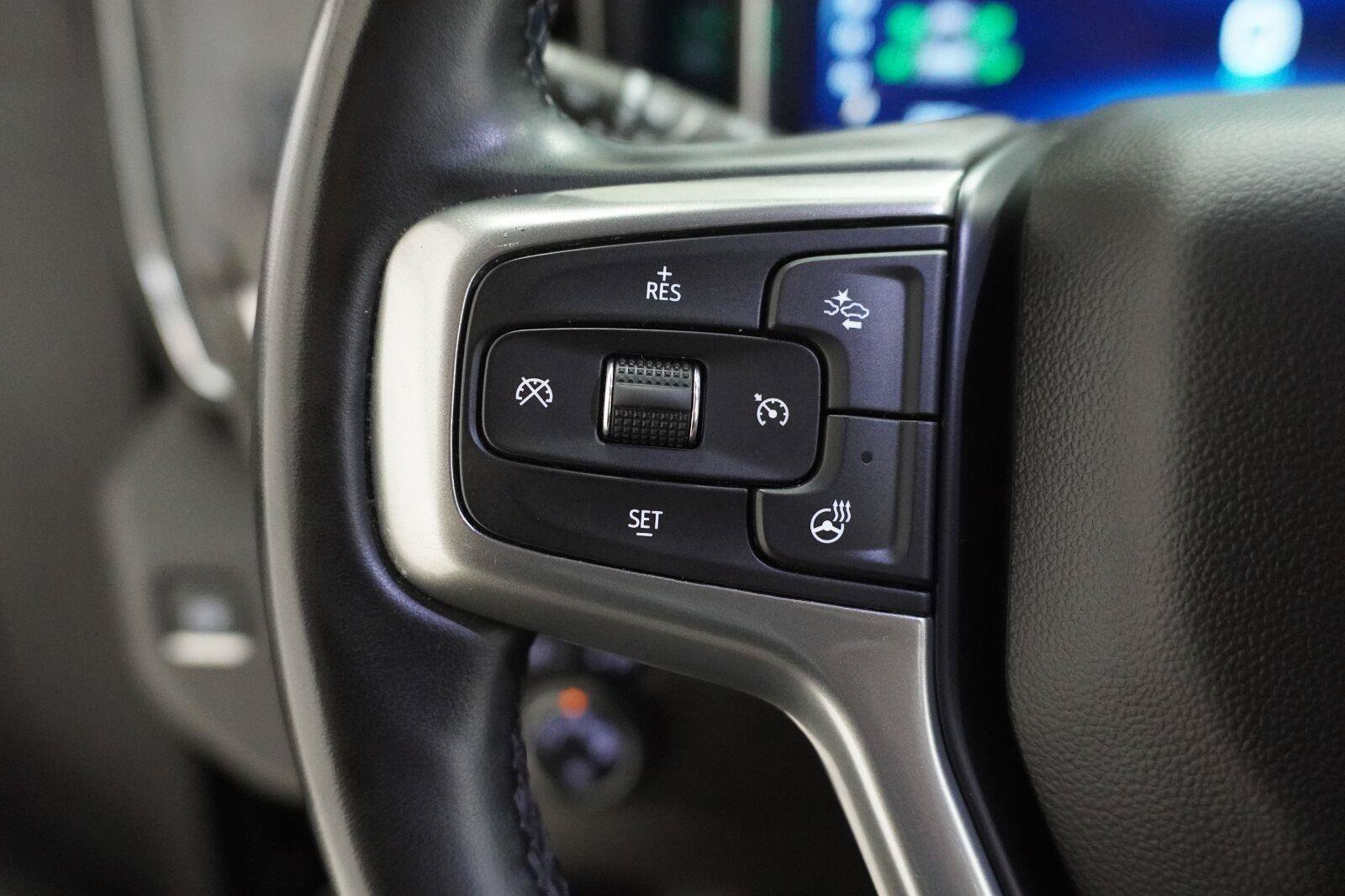 Used 2025 Chevrolet Silverado 1500 LT RWD image 9