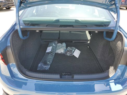 New 2025 Volkswagen Jetta SE image 8