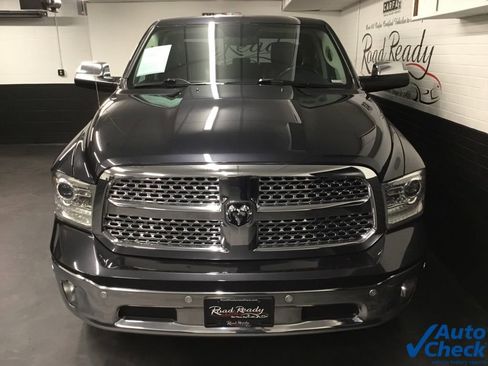 Used 2015 RAM 1500 Laramie w/ Convenience Group image 4