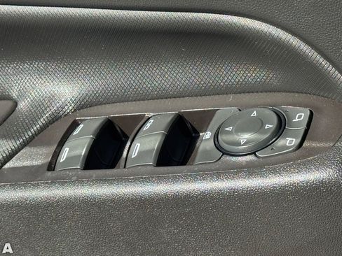 Used 2022 Chevrolet Equinox RS FWD image 27