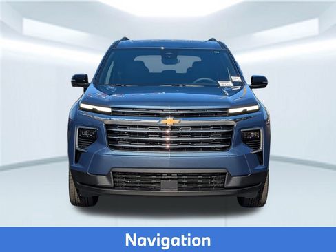 Used 2026 Chevrolet Traverse LT w/ Sun and Wheel Package image 11