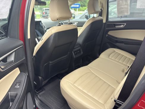 Used 2022 Ford Edge SEL w/ Convenience Package AWD/4WD image 11