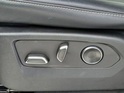 Certified 2023 Cadillac Escalade Luxury RWD image 26