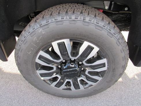 New 2026 GMC Sierra 3500 Denali Ultimate image 6