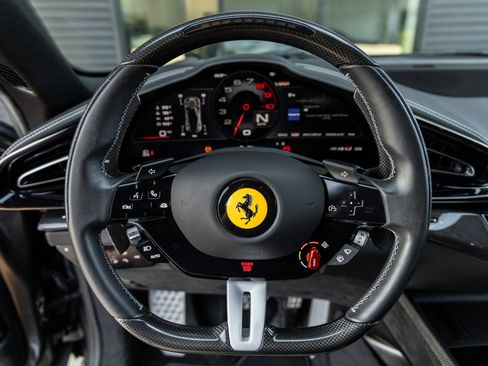 Used 2024 Ferrari Purosangue image 31