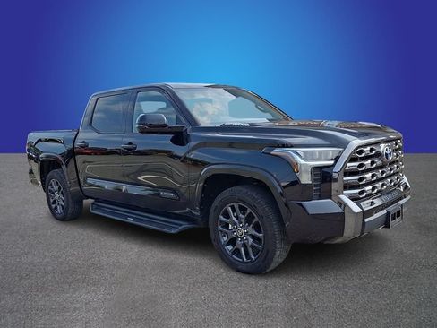 Used 2023 Toyota Tundra Platinum AWD/4WD image 2