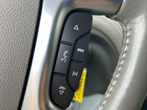 Used 2015 Chevrolet Traverse LT image 20