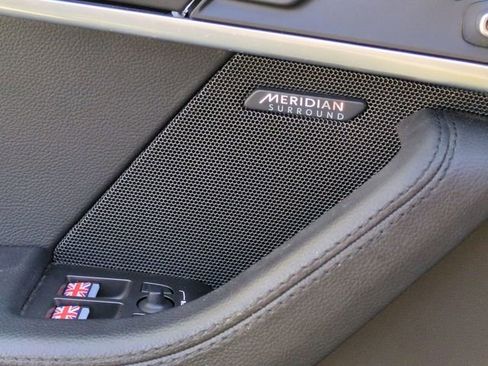 Used 2021 Jaguar F-TYPE Convertible image 11