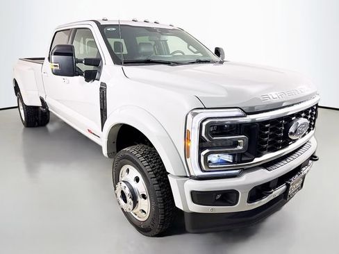 New 2026 Ford F450 Platinum w/ FX4 Off-Road Package image 1