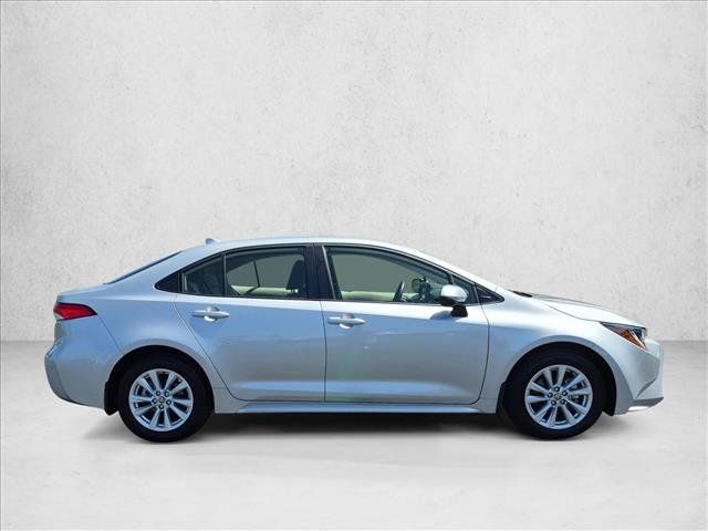 Certified 2026 Toyota Corolla LE w/ LE Premium Package FWD image 4