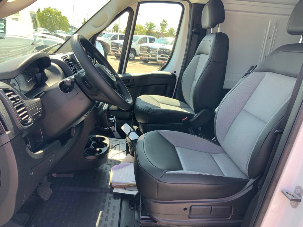 New 2026 RAM ProMaster 2500 w/ Convenience Group FWD image 18