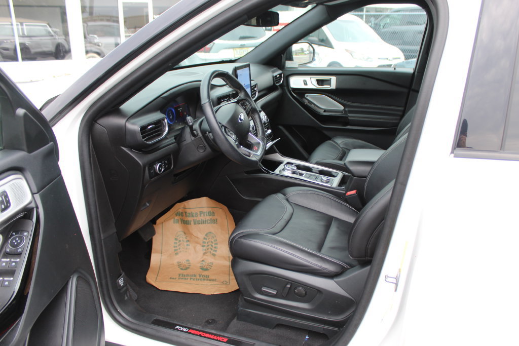 Used 2024 Ford Explorer ST w/ Equipment Group 401A AWD/4WD image 10