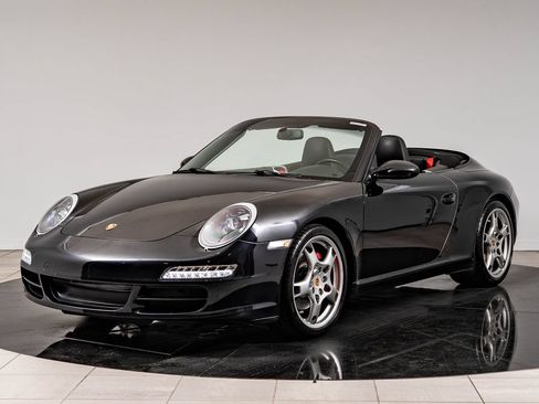 Used 2005 Porsche 911 Carrera S RWD image 12
