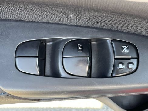 Used 2017 Nissan Sentra SR w/ SR Midnight Edition FWD image 25