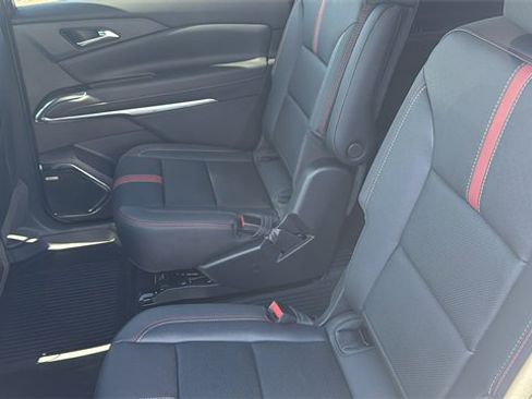 New 2026 Chevrolet Traverse RS image 21